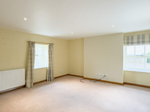Osgoodby, Osgoodby Hall, YO7