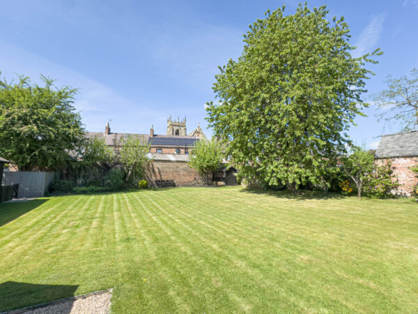 Orchard House and The Stables - Long Street, Topcliffe, YO7