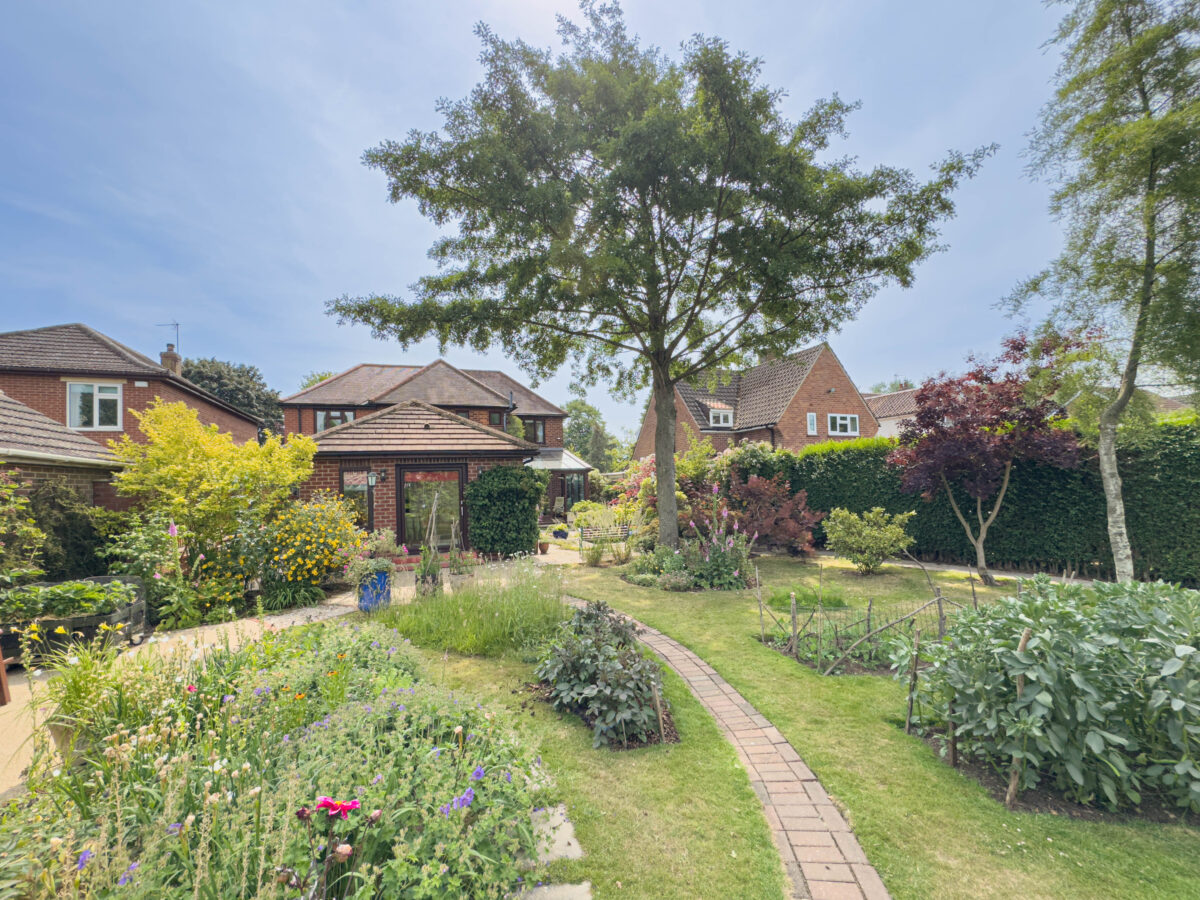 Topcliffe Road, Sowerby, YO7