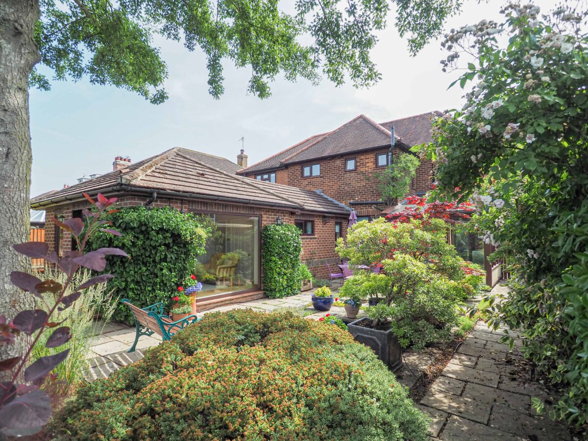Topcliffe Road, Sowerby, YO7