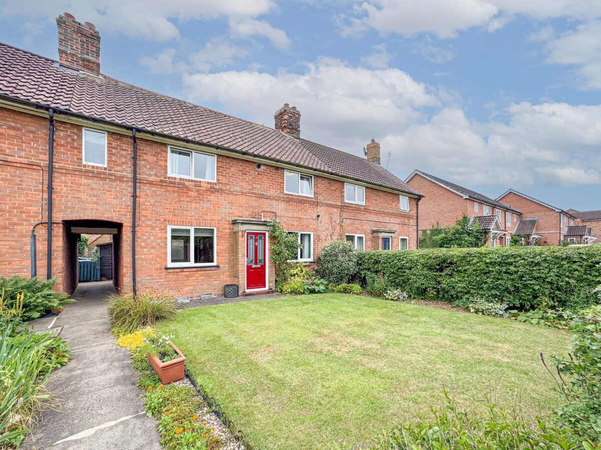 East Lea, Topcliffe, YO7
