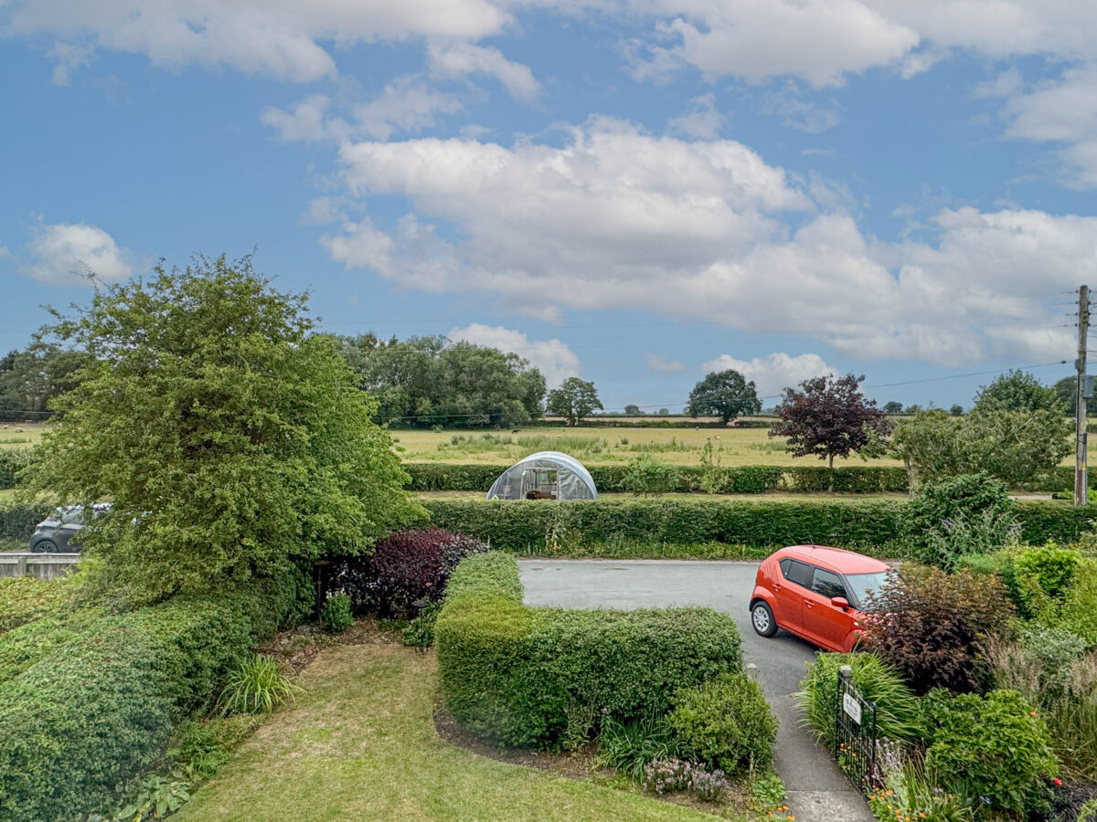 East Lea, Topcliffe, YO7
