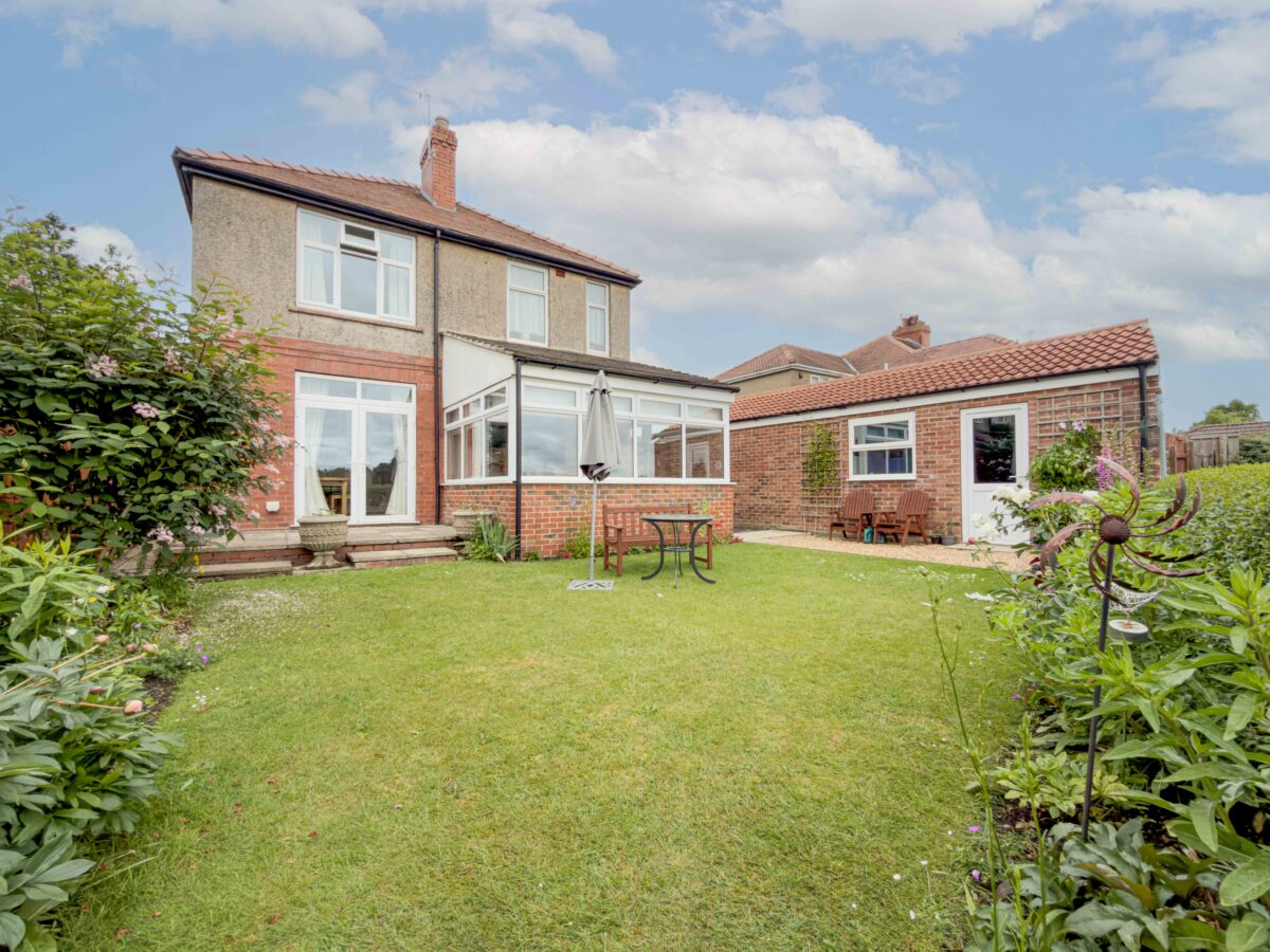 Topcliffe Road, Sowerby, YO7
