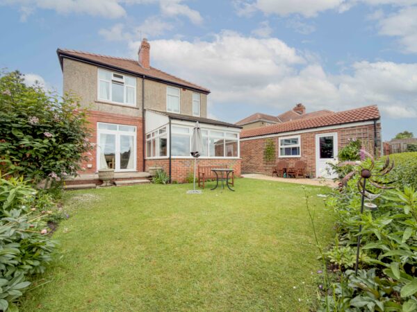 Topcliffe Road, Sowerby, YO7