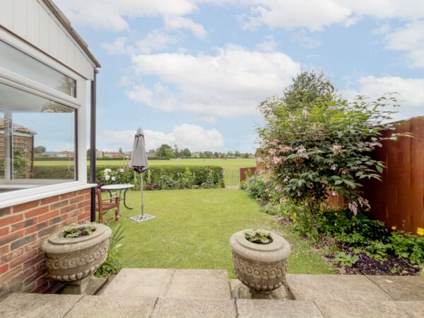 Topcliffe Road, Sowerby, YO7
