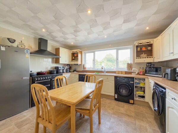 Kirklington, Bedale, DL8