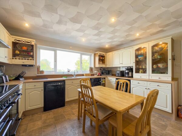 Kirklington, Bedale, DL8