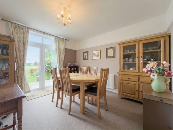 Topcliffe Road, Sowerby, YO7