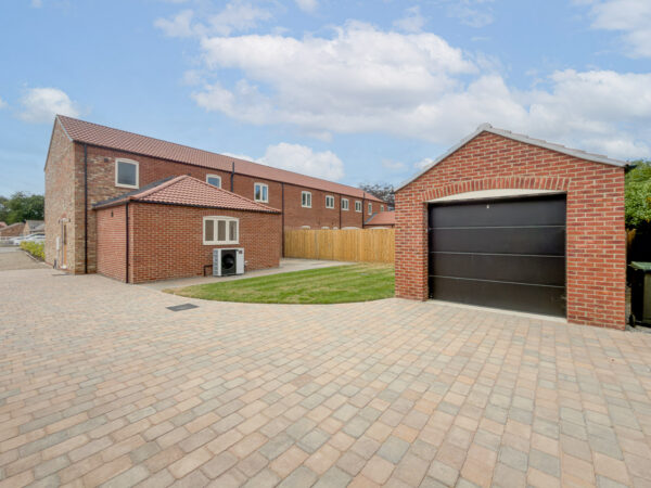 Chapel Garth, Catton, YO7